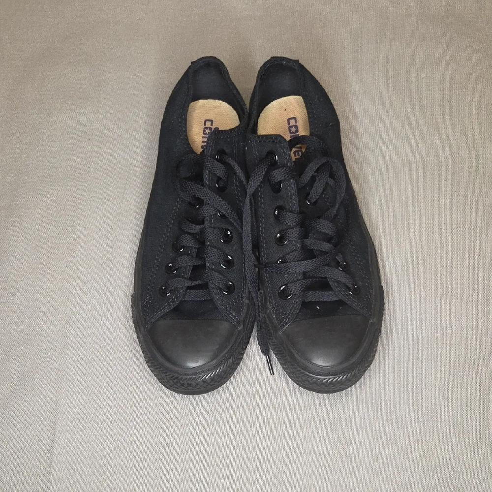 NWOT Converse Chuck Taylor All Star Low Top Sneaker - Picture 4 of 7